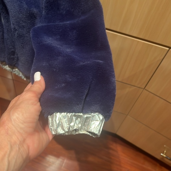 Jacket - Picture 7 of 8